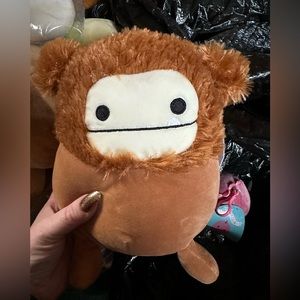 Benny 7 inch Squishmallow